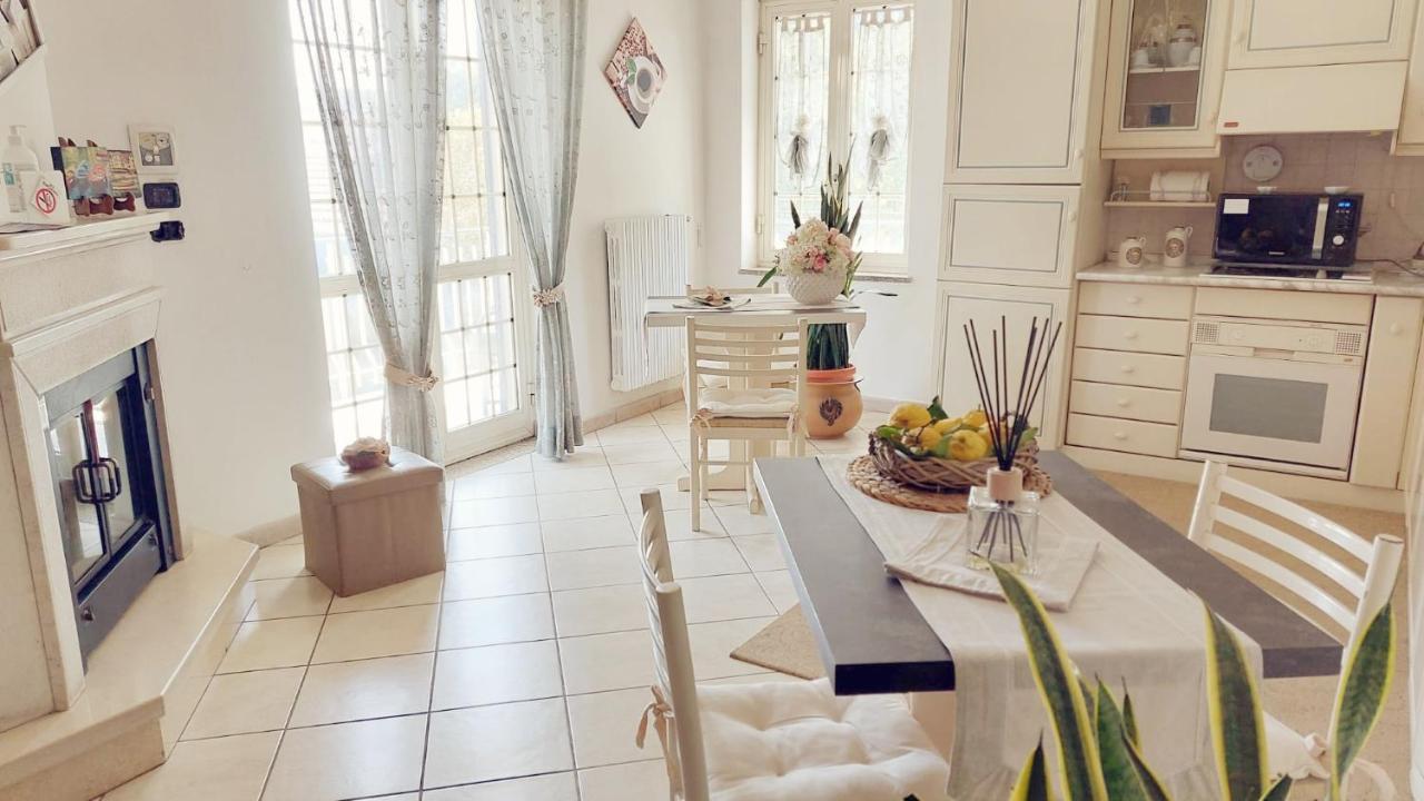 بومبيي B&B Maison Blanche المظهر الخارجي الصورة